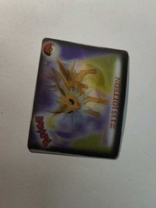 Cheetos Eevee/Jolteon pokemon motion card