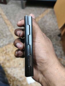 Black Metal Six-Slot Card Holder