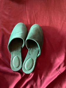 women ballerinas