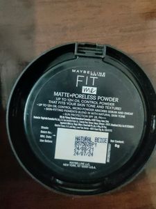 Maybelline New York Fit Me 12Hr Oil Control Compact SPF 28 - 220 Natural Beige (8g)