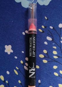 NY Bae lip Crayon 🖍️ in The Shade Light Pink