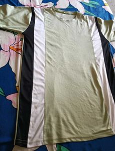 6 T Shirts