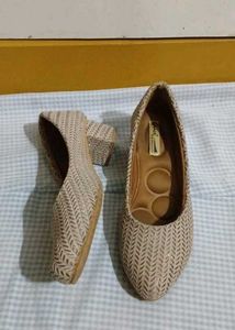 Golden Festive Heels