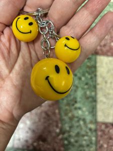 Smiley Face Keychain