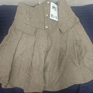 Brown Pin Check Pleated Skirt (Brand New))