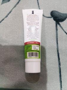 Plom And Mamaearth Shampoo