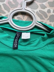 H&amp;M Long Sleeves Tie Back Green Top