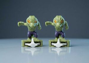 Two lizard Action Figures.   (SET OF 2)