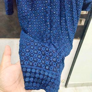 Elegant Blue Kurta with All-over Pattern