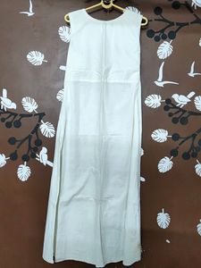 White Sleeveless Gown With Mustard Yellow Shurg