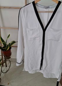 H&amp;M Chic White Blouse with Black Trim