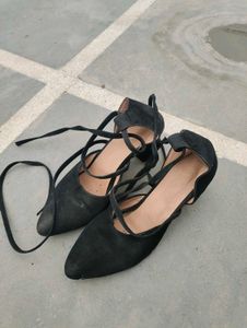 Chic Black Lace-Up Heels