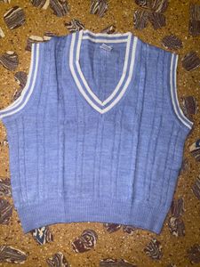 women’s Cable Knit V-Neck Sweater Vest combo