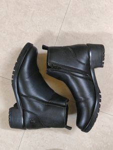 Black Boots