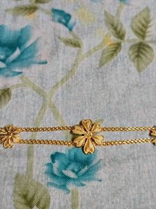 Elegant Gold Flower choker/Mangtika