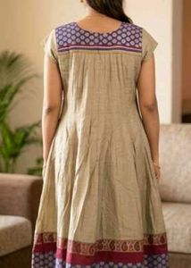 Elegant Kurta with Intricate Neckline