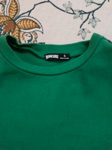 Solid Green Cropped T-Shirt
