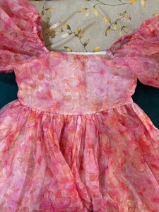 Chic Pink Floral Puff Sleeve Dress only wear once