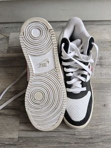 Nike White Black Red High-Top Sneakers