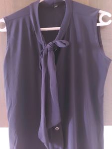 Like New Girls Top For Jeans