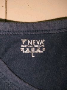 Mens T-shirt Size L (40-42)