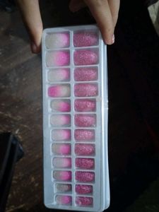 press on nails, pink.sequins