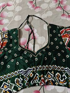 Vibrant Red &amp; Green Elephant Print Skirt