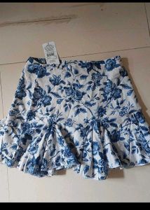 Steal deal🔥 New skirt