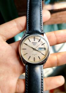 Vintage Seiko 5 Automatic Watch