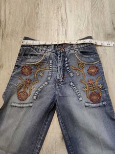 Ma2319 Sabrin bootcut jeans waist 22 inches