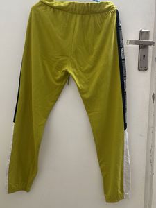 Max joggers(XL size)