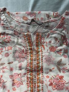 floral print Avaasa mix n match kurta and pant set