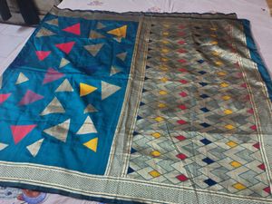 Beautiful Teal Saree with Geometric Print