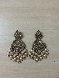 Earings