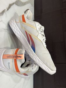 Reebok Sneakers