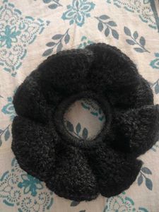 Black Scrunchie Flower Design