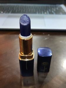 colour changing lipstick