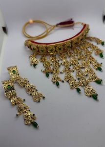 Elegant Gold-Plated Kundan Necklace Set