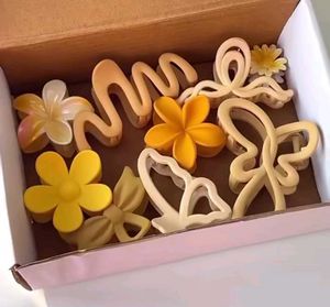 Cute Flower Hair Claw Clips Set