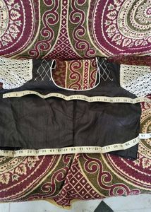 Elegant Black Saree with Animal Print