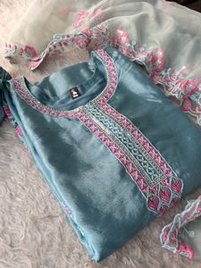 Elegant Blue Kurta Set with Pink Embroidery