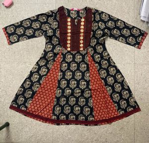 Beautiful Cotton Kurti By Rangmanch.