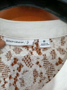 White Lace Top 🤍