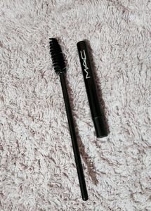 M.A.C Lip Brush With Free Spooly