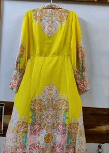 HERE &amp; NOW - YelloW Midi Dress