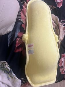 Hoopa Feeding Pillow - Dual Use