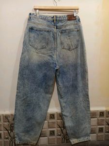 Men's Ripped Light Wash Jeans