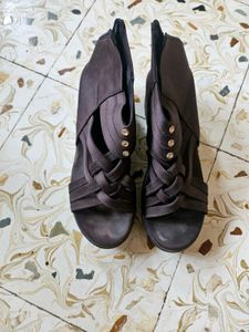 Stylish Brown Strappy Wedge Sandals