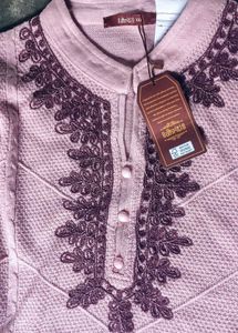 Elegant Embroidered Pink Knitted Kurta