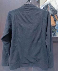 LEVI'S POLAR TOP... UP TO 41inch BUST